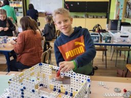 b_1024_768_0_00_images_2023_2024_KAWA_KonferencjaIwE_406878260_812899457304671_987734017606154170_n